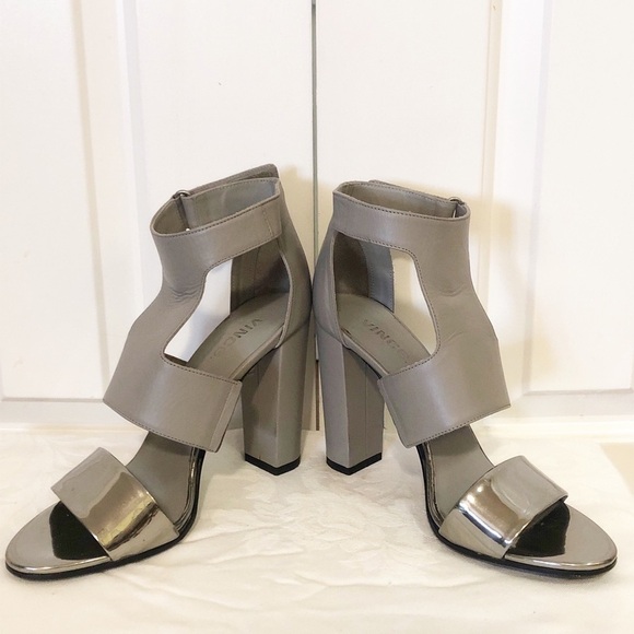 Vince gray leather chunky heel sandals. 7.5M - Picture 2 of 7